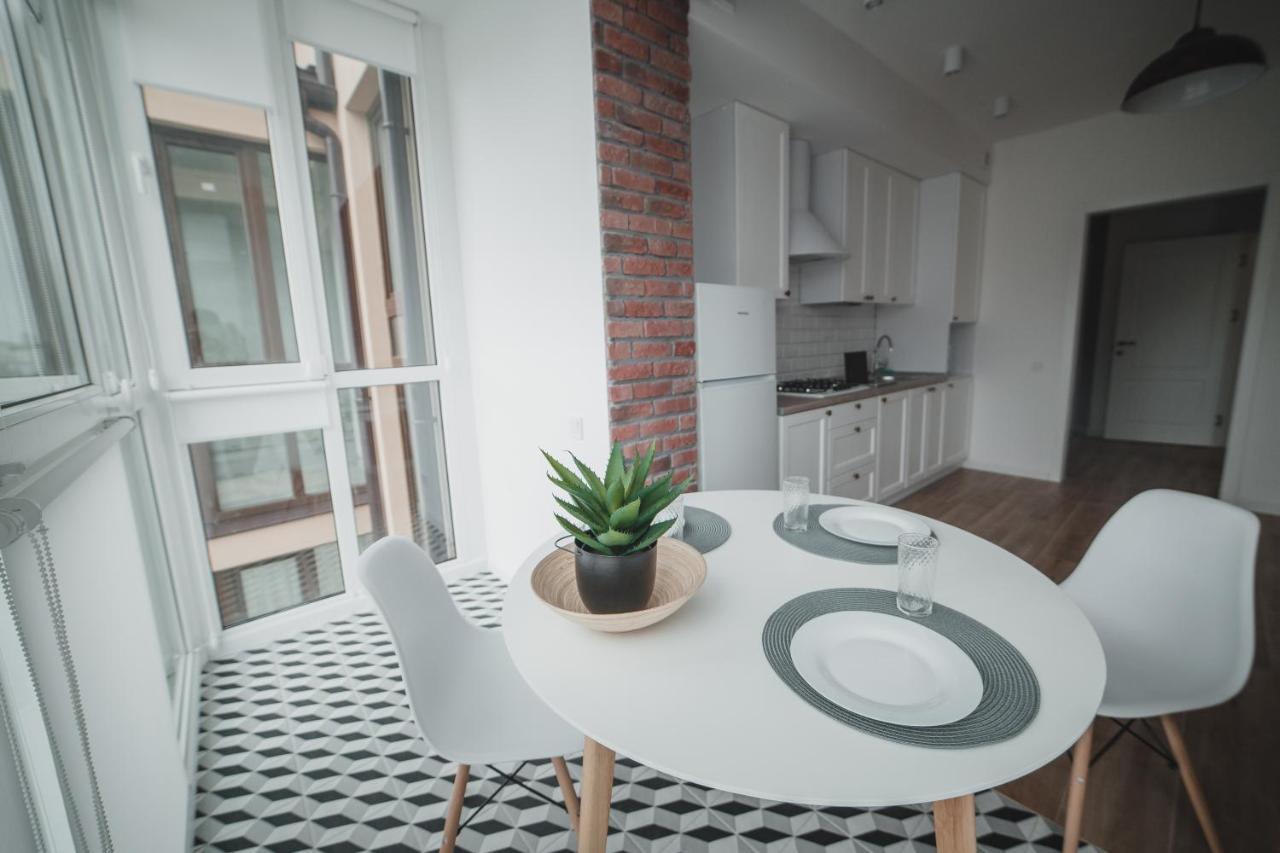 Kostjukowski Apartments Mudroho 12 V Lvov Exteriér fotografie